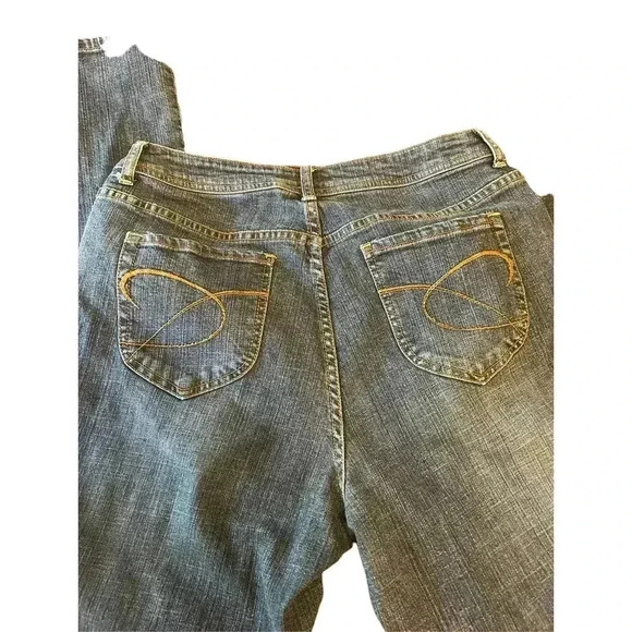 CHICO’S Platinum Bootcut Embroidered Metal  Studded Jeans Size 10 - Picture 5 of 9